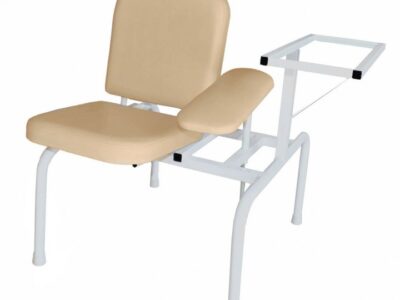 Stanowisko do pobierania krwi z podłokietnikiem i szklanym blatem