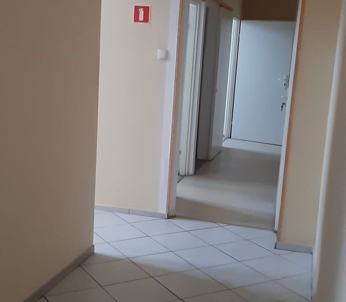 Wynajmę lokal ok.130m2 w centrum Elbląga na placówkę medyczną i nie tylko -parking